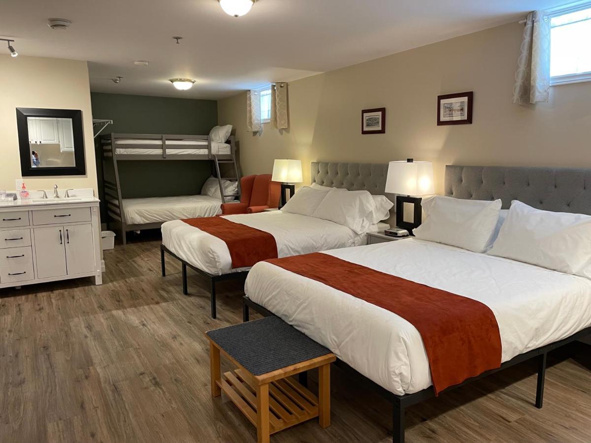 مبيت وإفطار تشارلوت تاون The Harbour House المظهر الخارجي الصورة